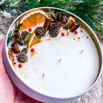Holiday and Christmas Candle Home Decor